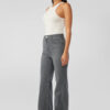 Jones Mid-Rise Boot Cut - Tempesta Grey - Image 3